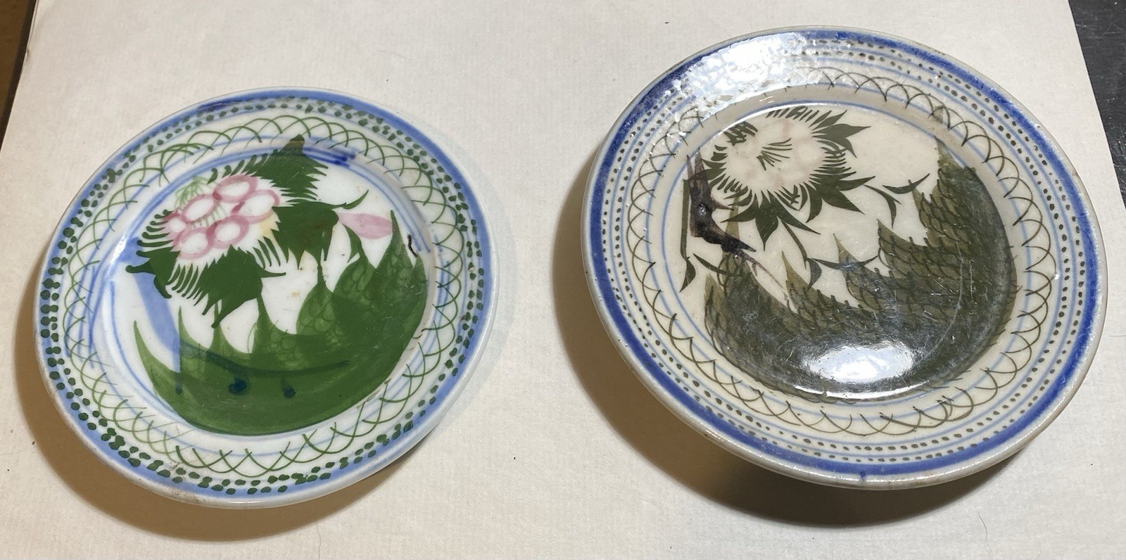 2 Antique Japanese Kutani Ceramic Ware Fish Net Floral Painted Small Plate