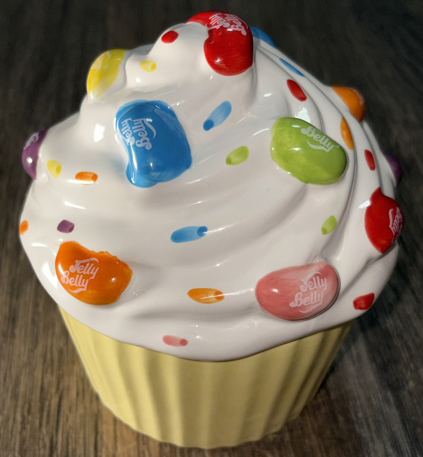 Jelly Belly Ceramic Cupcake Candy Dish or Trinket Box Removable Lid Jelly Beans Jelly Belly Ceramic Cupcake Candy Dish or Trinket Box Removable Lid Jelly Beans
