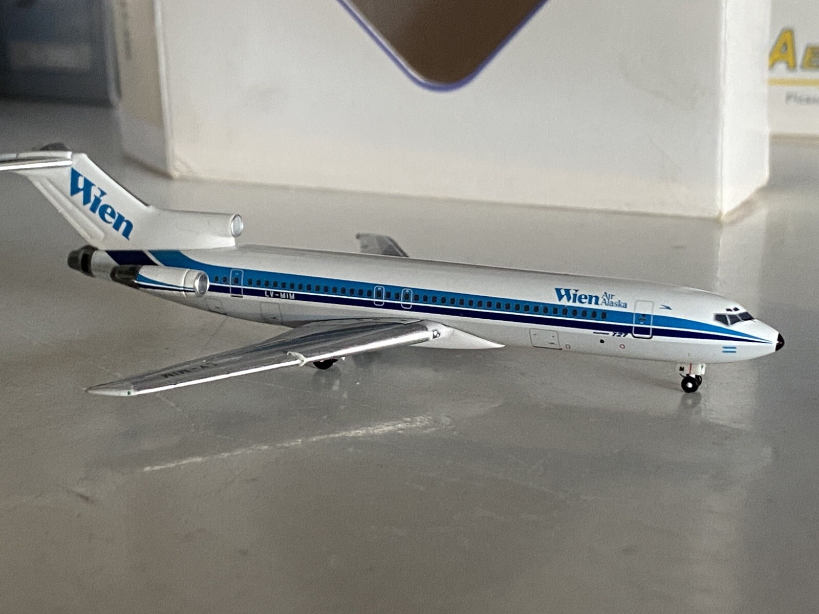 Aeroclassics Wien Air Alaska  Boeing 727-200 1:400 LV-MIM Aerolineas Argentinas