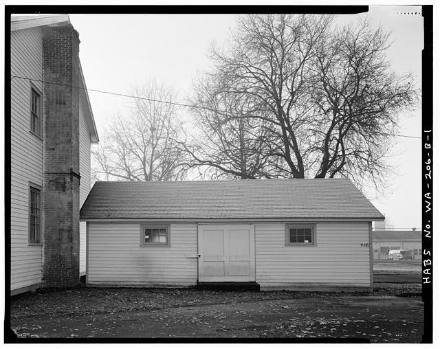 Photo:Vancouver WA Vancouver Barracks Storage Building 1900s East Fifth St