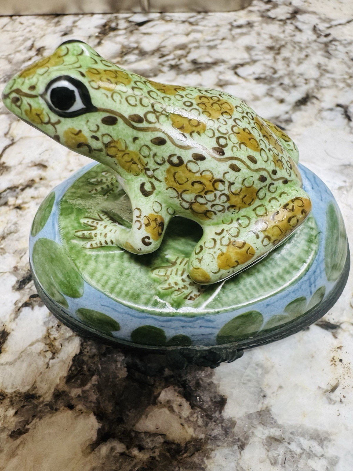 Vintage Limoges Peint- main Frog on Lilypad