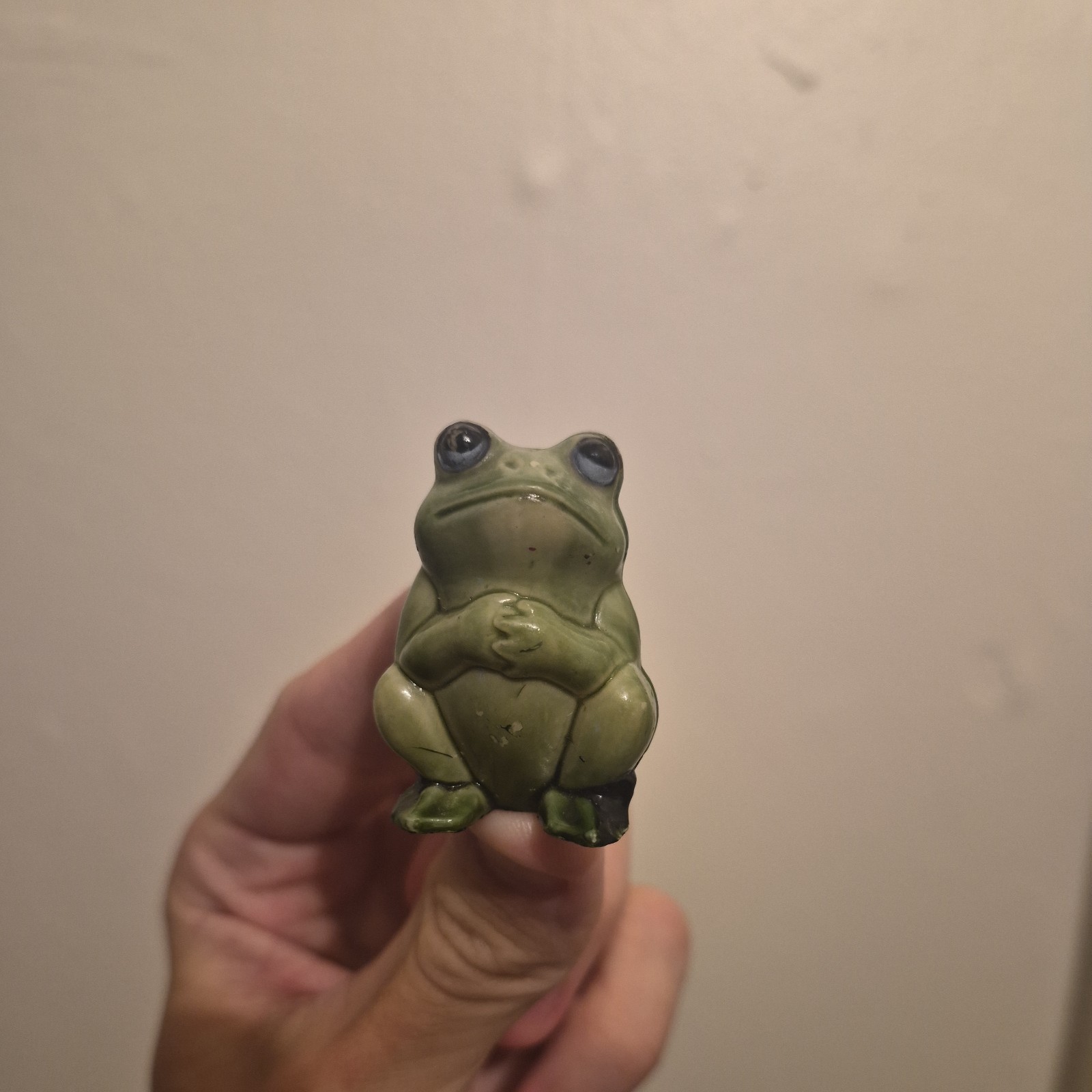 Mini Figure Minature Figurine Green Frog Plastic Ceramic Vintage Sitting Frog Mini Figure Minature Figurine Green Frog Plastic Ceramic Vintage Sitting Frog