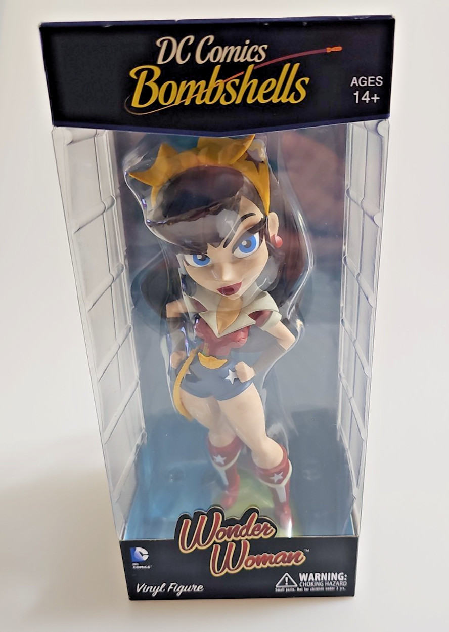 DC Comics Bombshells Wonder Woman Loot Crate Metallic Edition