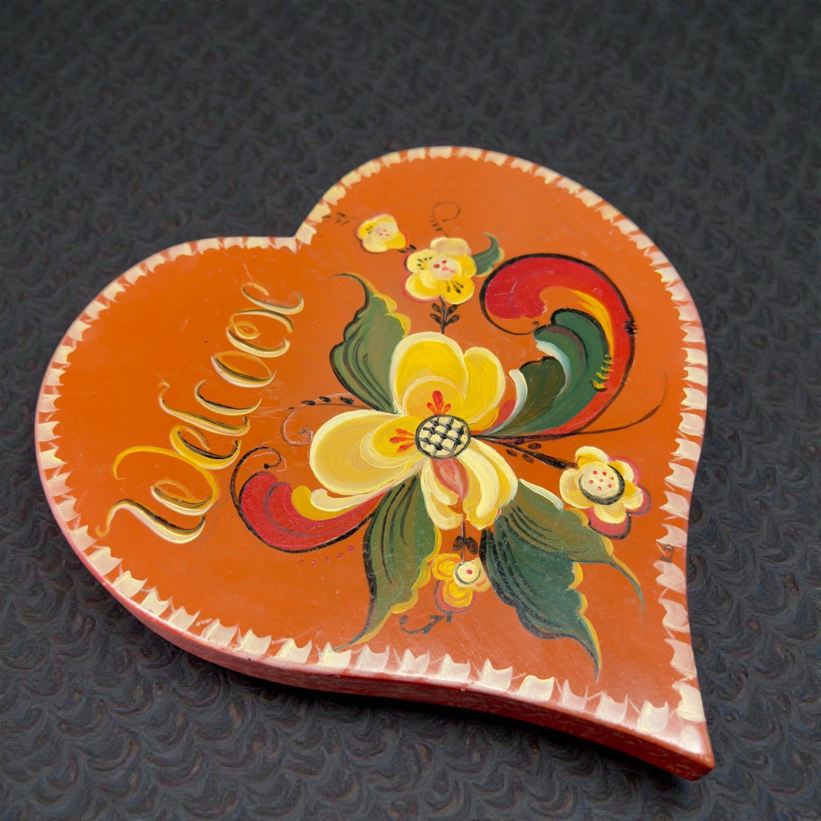 Vintage Ukrainian Wooden Wall Plaque Welcome Heart Shaped Decorative Folk Art
