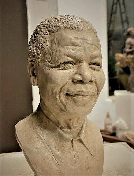 MANDELA STATUE BUST FIGURE 8\