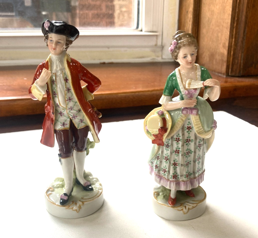Pair of Antique Kister Germany Porcelain Figurines Scheibe Alsbach 5 1/4\