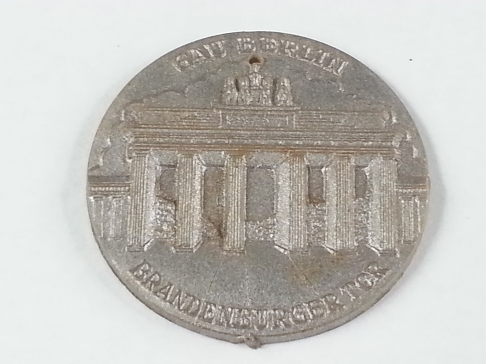 WW2 Plastic German WHW Gau Berlin Brandenburger Tor Tinnie