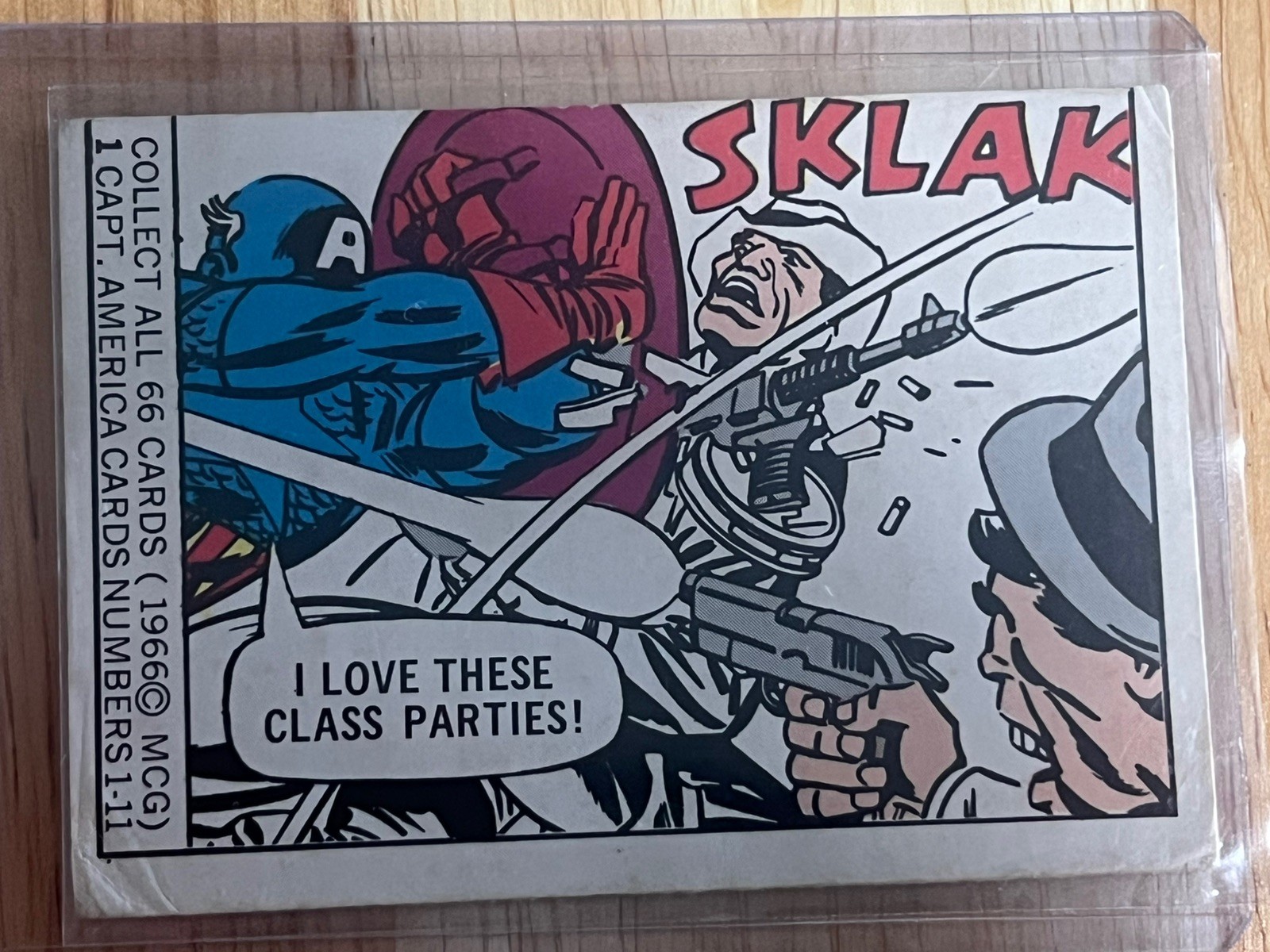 CAPTAIN AMERICA 1966 DONRUSS MARVEL SUPER HEROES #1 first card Rookie see pics 