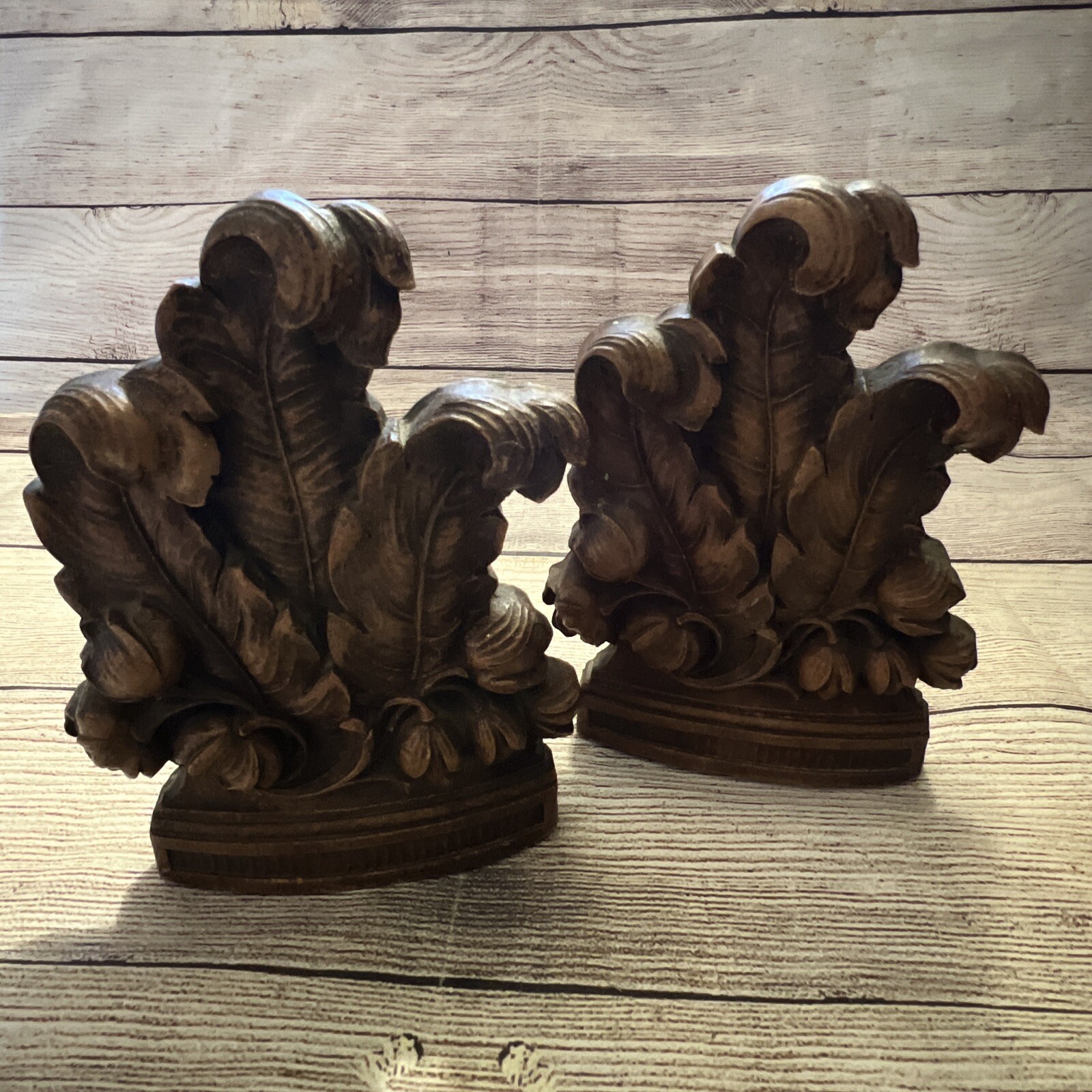 Vintage Syroco Wood Bookends Fern Flower Floral Composite Filigree Flume 7”