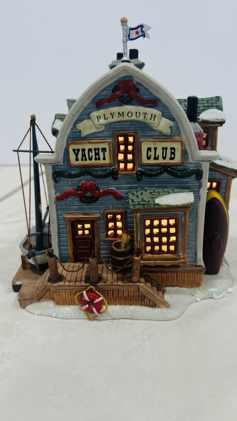 Lemax  Village Collectibles “Plymouth Yacht Club”  15592 Retired 2001 NEW 