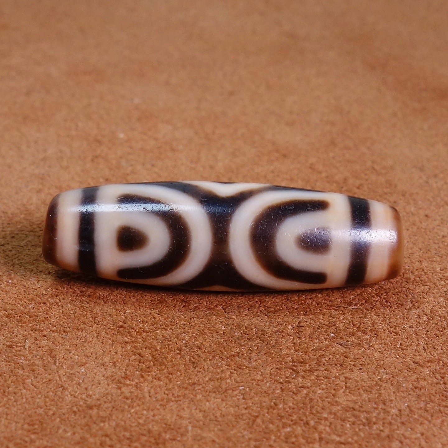 Energy Tibetan Old Agate Dzi Bead Lotus Vajra Eye Amulet Pendant 41×13mm #9101