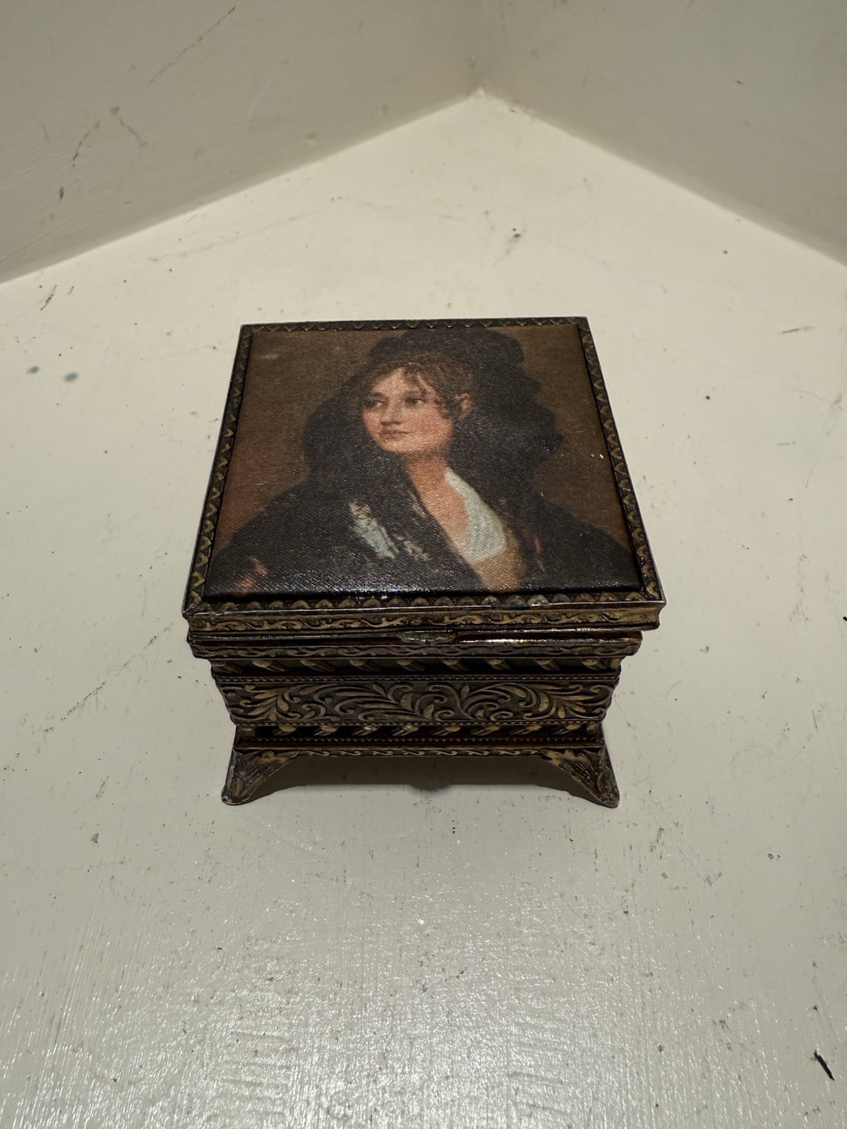 Antique Trinket Box Silk Fabric Dona Isabel-Goya Green Velvet Lining 3”