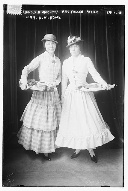 Photo:(Mrs. H. Kinnicutt) Mrs. Fuller Potter -- Mrs. H.W. Howe