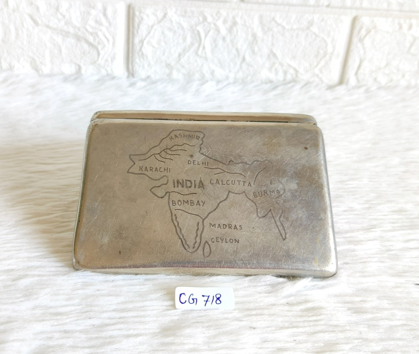 Antique Pre Independence Indian Map Carved Brass Cigarette Keeping Box CG718