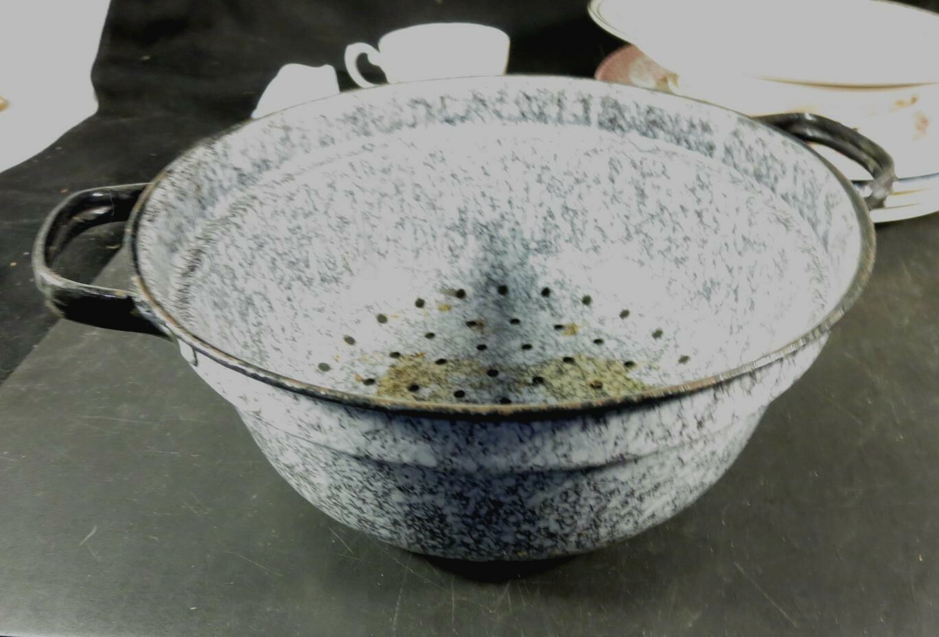 Vintage Gray Graniteware Colander Vintage Gray Graniteware Colander