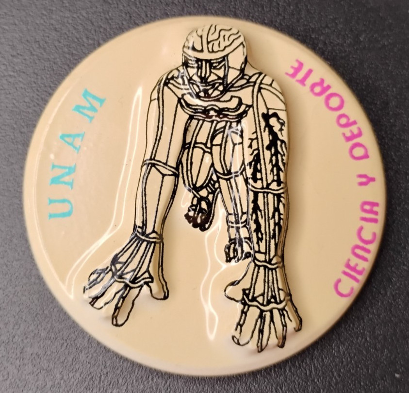 Vintage UNAM University of Mexico Ciencia y Deporte (Science & Sport) 3D Button Vintage UNAM University of Mexico Ciencia y Deporte (Science & Sport) 3D Button