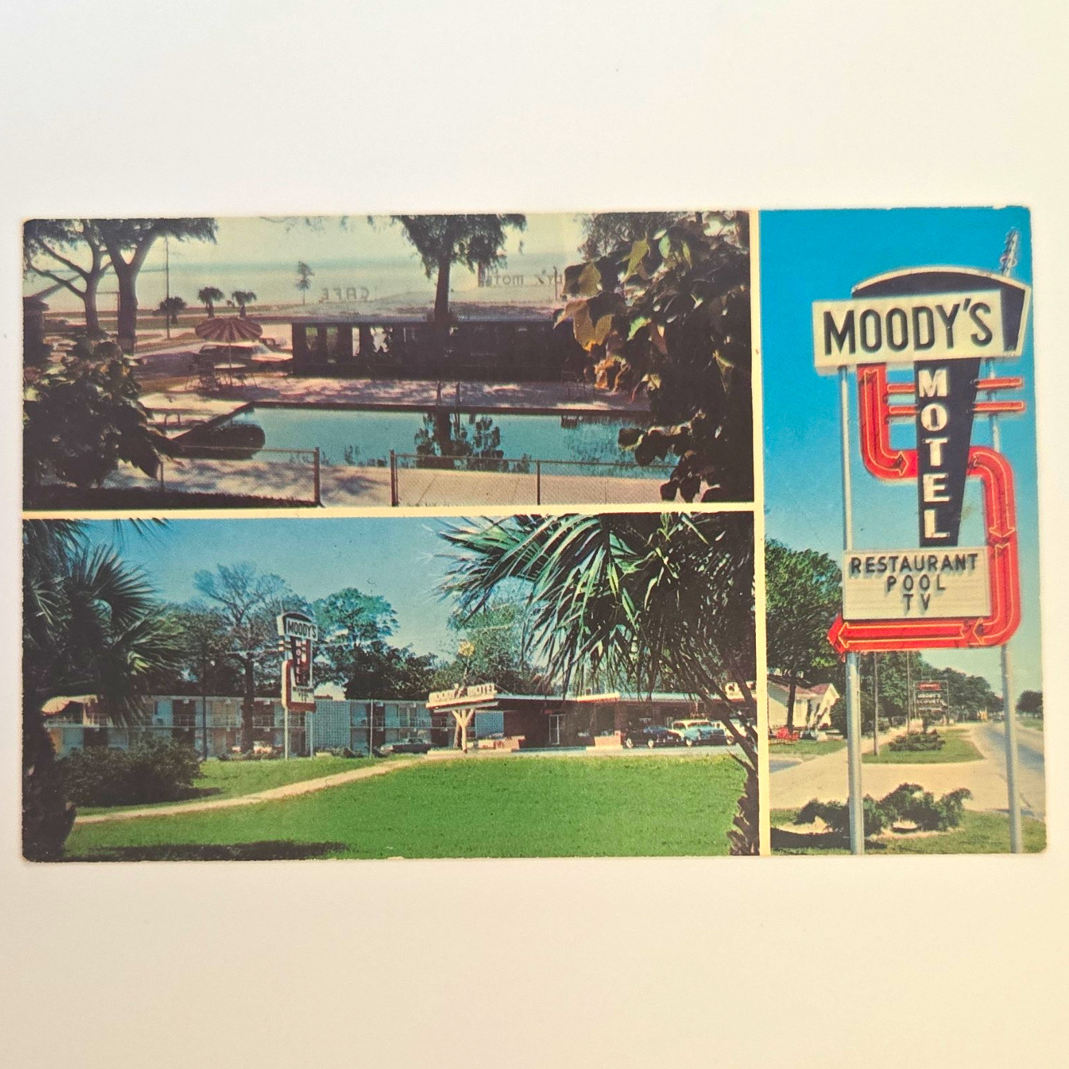 Moody\'s Motel and Cottages Gulfport Mississippi Postcard Dexter Press