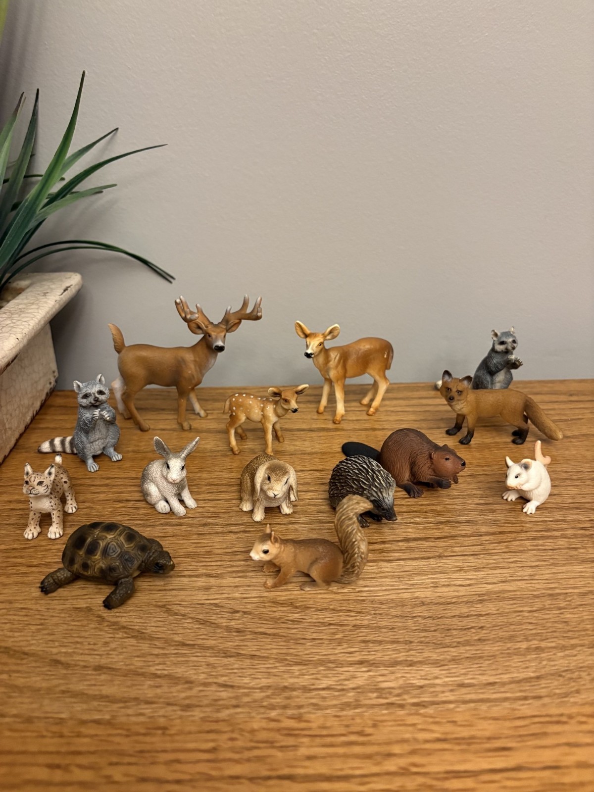 SCHLEICH WOODLAND ANIMAL LOT DEER FOX SQUIRREL RABBITS BOBCAT HEDGEHOG BEAVER
