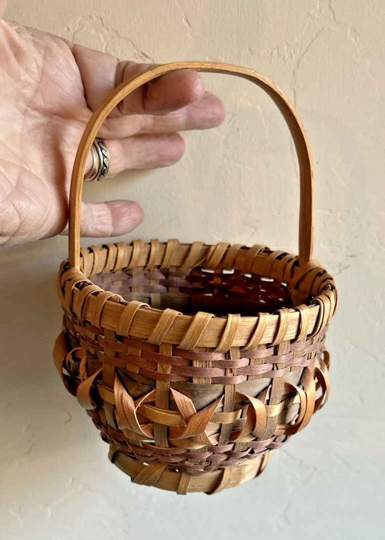 Vintage Cherokee Indian Native American Small Handle Basket  Mary Lossiah?