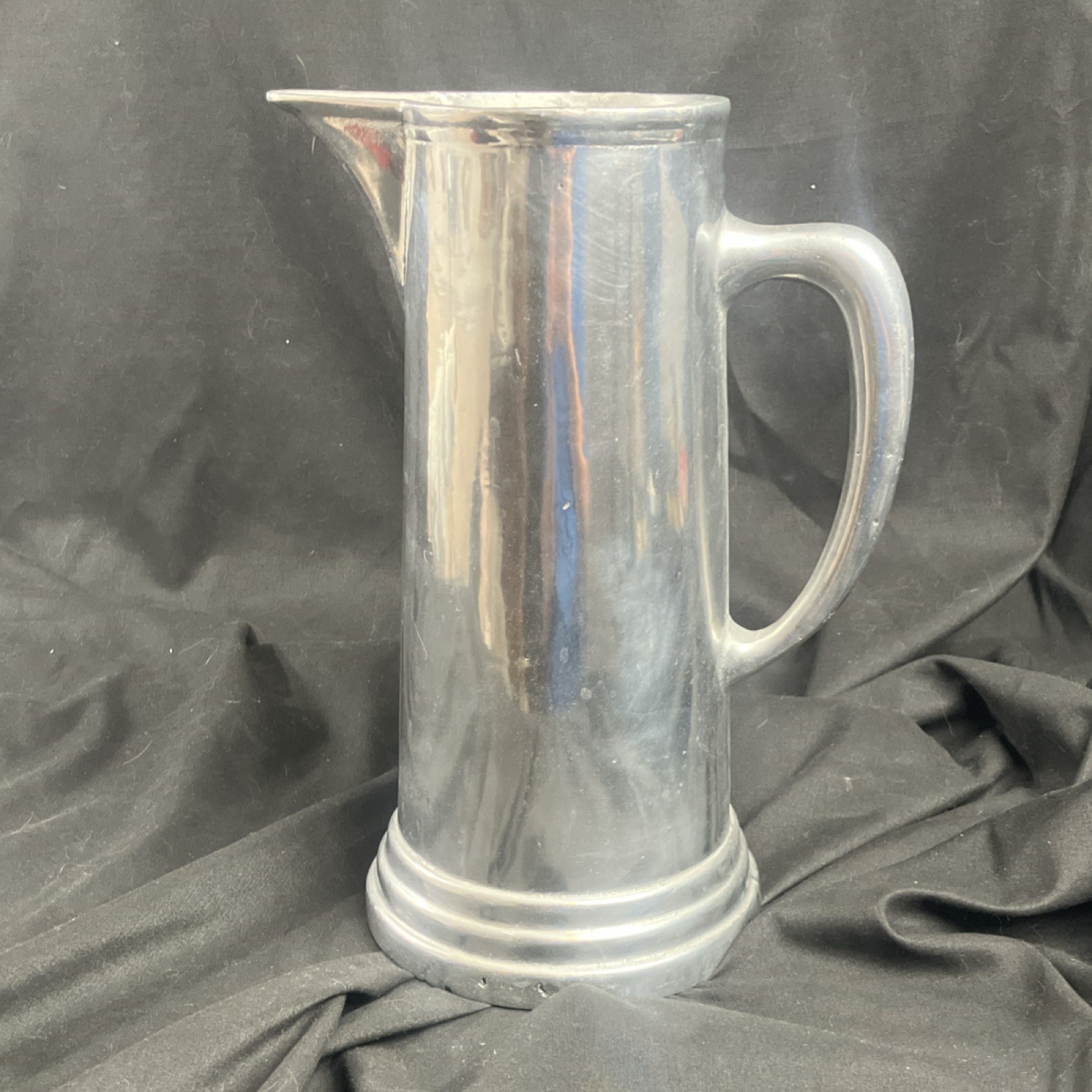 Vintage Pewter Pitcher Unbranded 11 7/8 Inches Tall Well Made Construction Ka2 Vintage Pewter Pitcher Unbranded 11 7/8 Inches Tall Well Made Construction Ka2