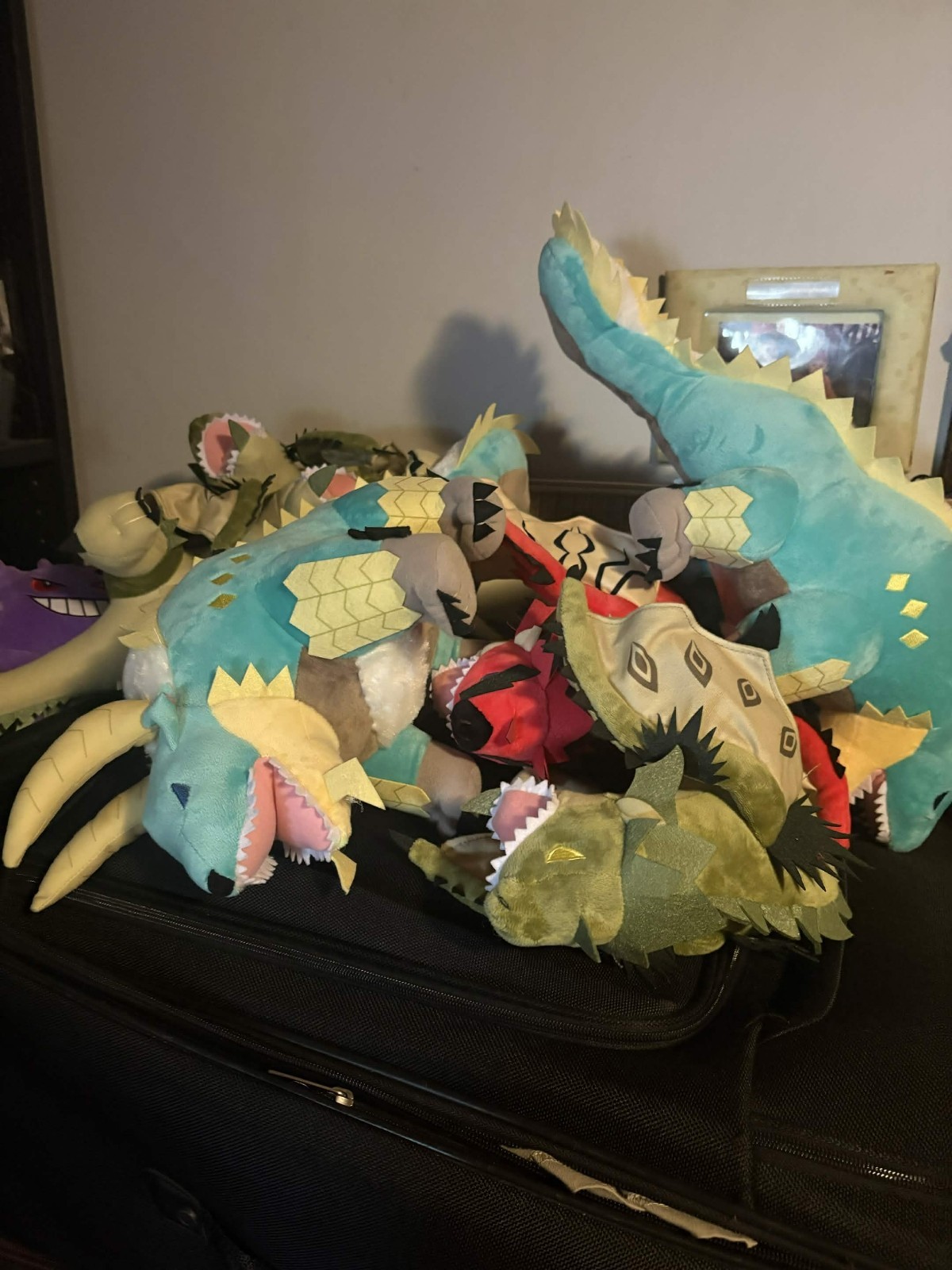 3x Monster Hunter Round 1 Exclusive Plushies (Rathalos, Rathian, Zinogre)
