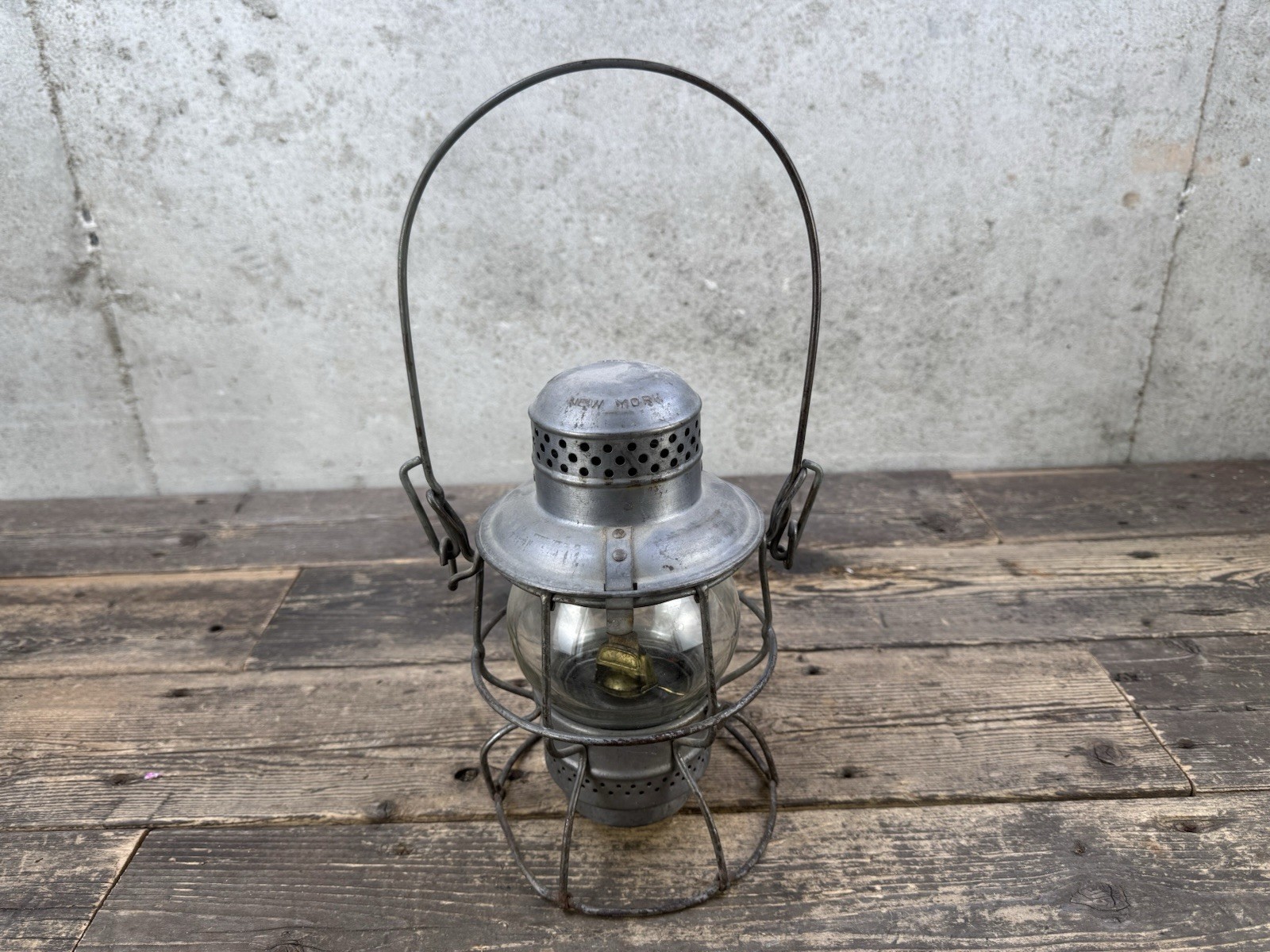 Vintage Armspear Mfg Co 1925 Railroad Lantern 