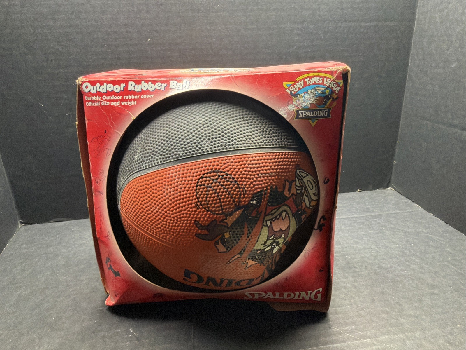 Vintage Spalding Basketball Looney Tunes League Taz Tasmanian Devil Rubber Ball