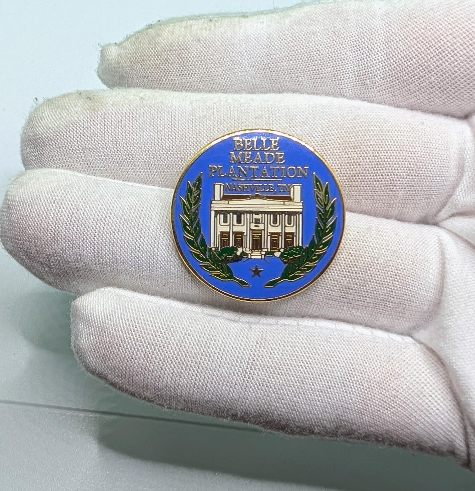 Belle Meade Plantation Nashville TN Historic Mansion Souvenir Lapel Pin