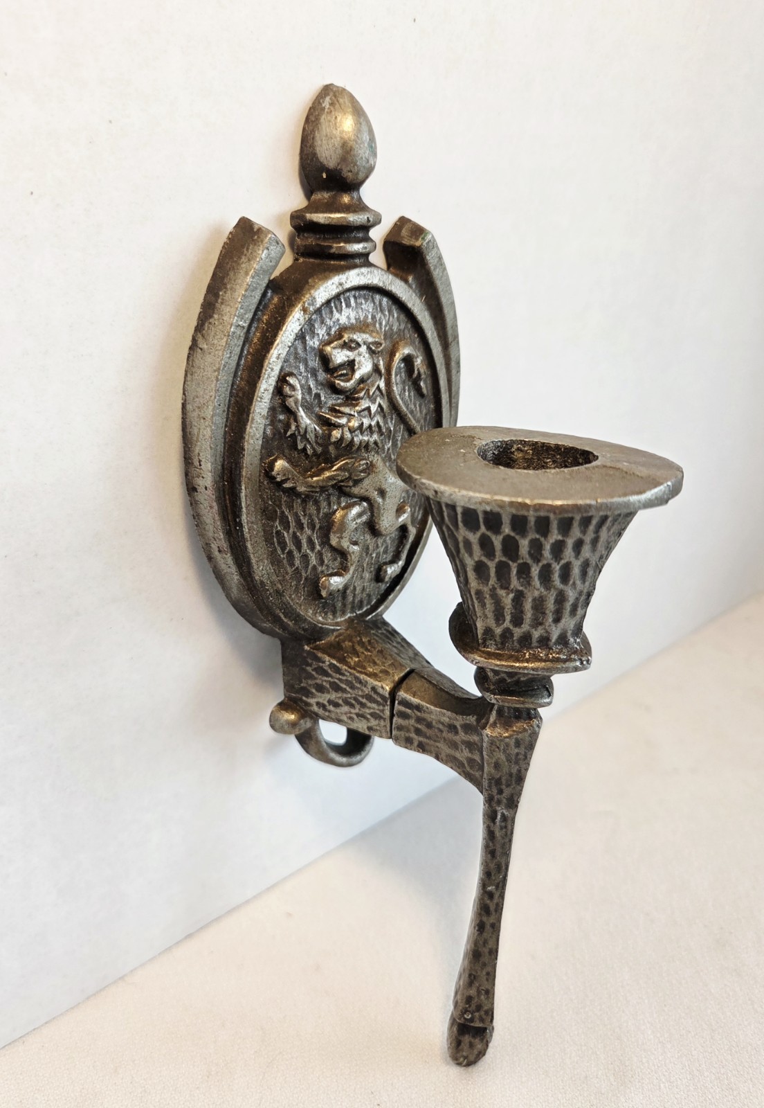 Vintage 1975 Sexton Heraldic Rampant Lion Cast Aluminum Wall Candle Sconce