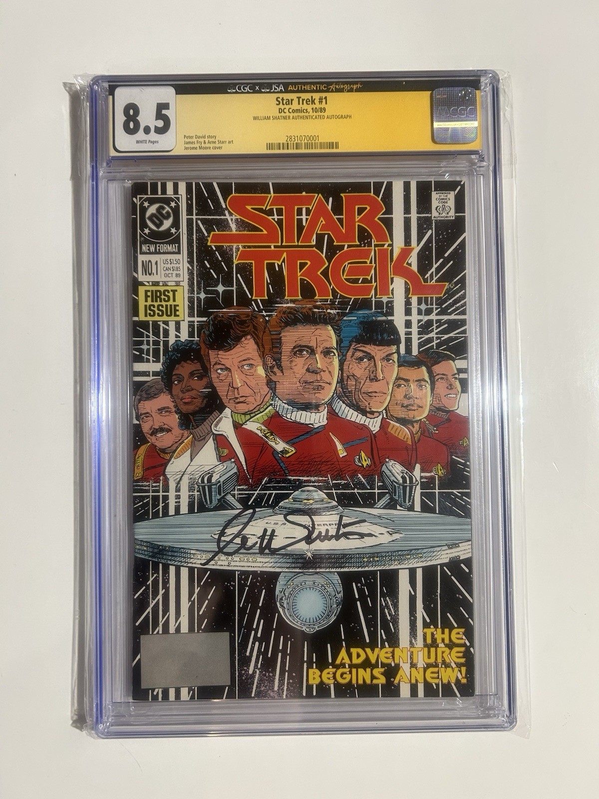 Star Trek #1 DC 1989 CGC SS 8.5  SIGNED William Shatner. Beautiful Signature.