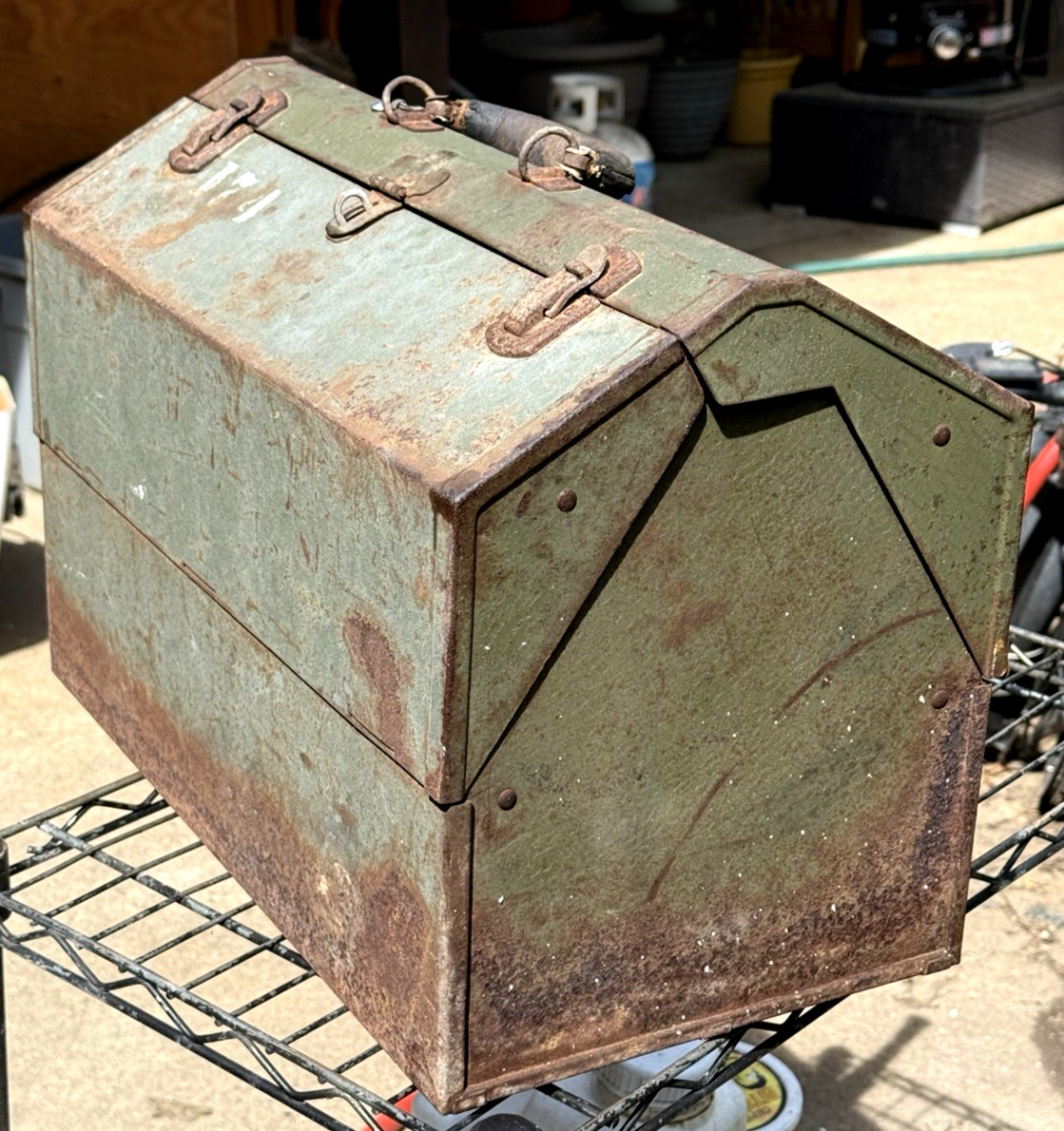 Vintage Army Green Military Tombstone Cantilever Toolbox Tomb Stone Tool Box Vintage Army Green Military Tombstone Cantilever Toolbox Tomb Stone Tool Box