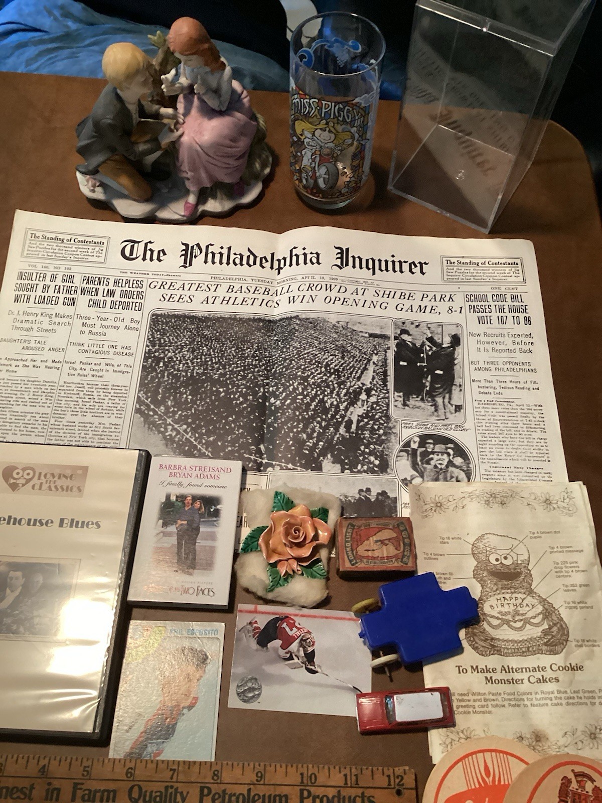 Vintage Junk Drawer Collectibles Jewelry Lefton Music Figure & More #15