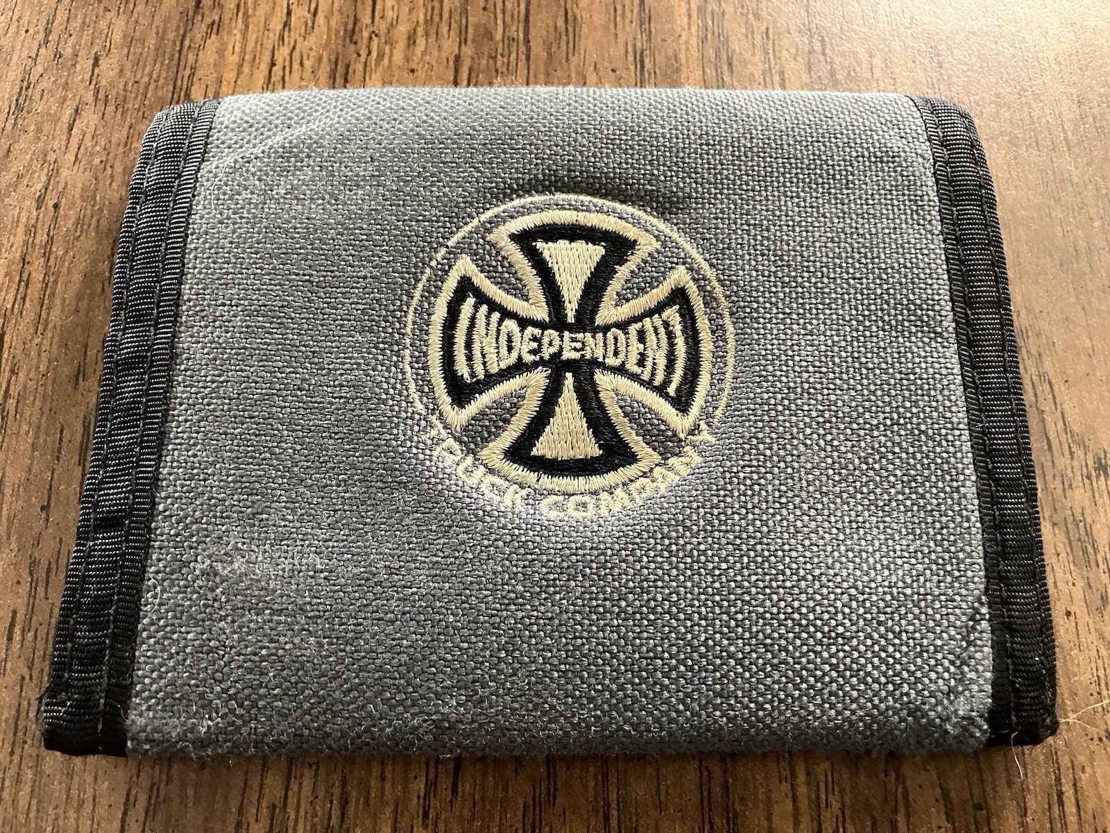 Vintage Independent Trucks Wallet Signed by Rog of Less Than Jake In Person.
