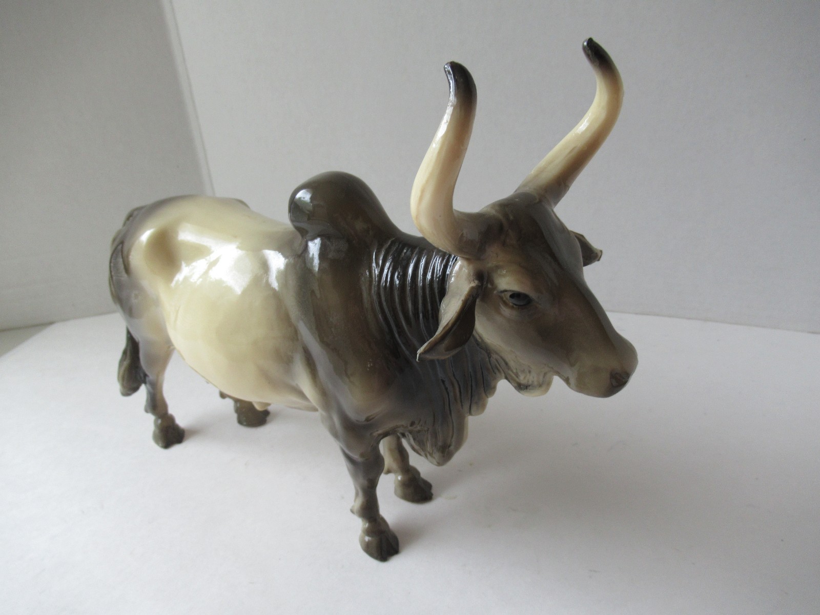 Vintage Breyer Brahma Bull # 70 Glossy 1958-1967 Pre-Mark Excellent