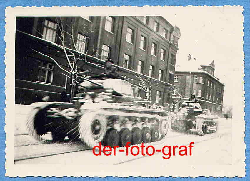 Photo, Sudetenland, German tanks in Prague, around 1938