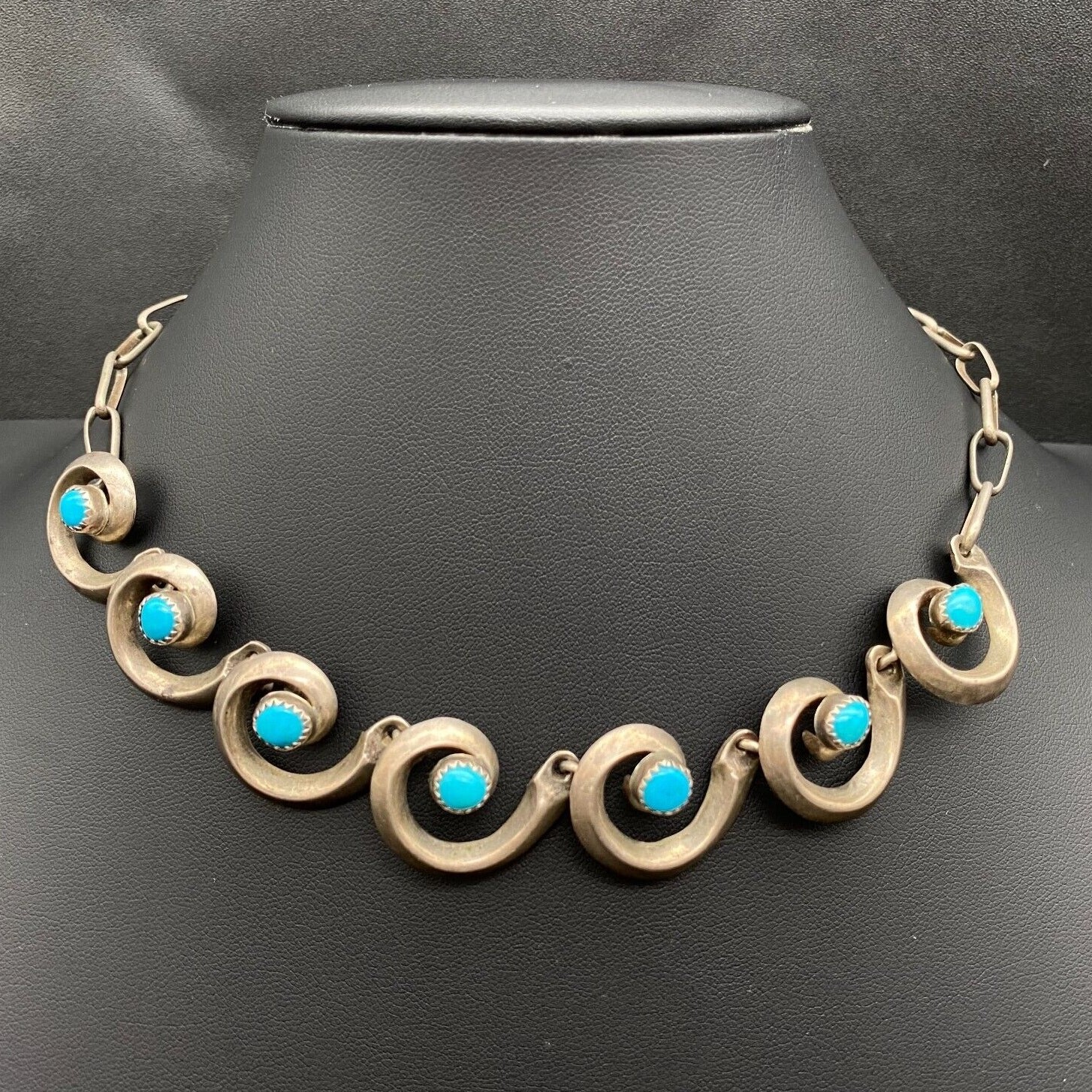 Vintage Navajo Native Swirl Turquoise Sandcast Silver Link Necklace 16