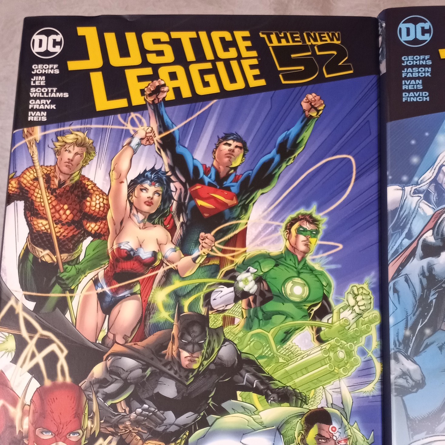 DC Comics Justice League New 52 Omnibus Vol. 1-2 - Geoff Johns, Lee, Fabok, Reis DC Comics Justice League New 52 Omnibus Vol. 1-2 - Geoff Johns, Lee, Fabok, Reis