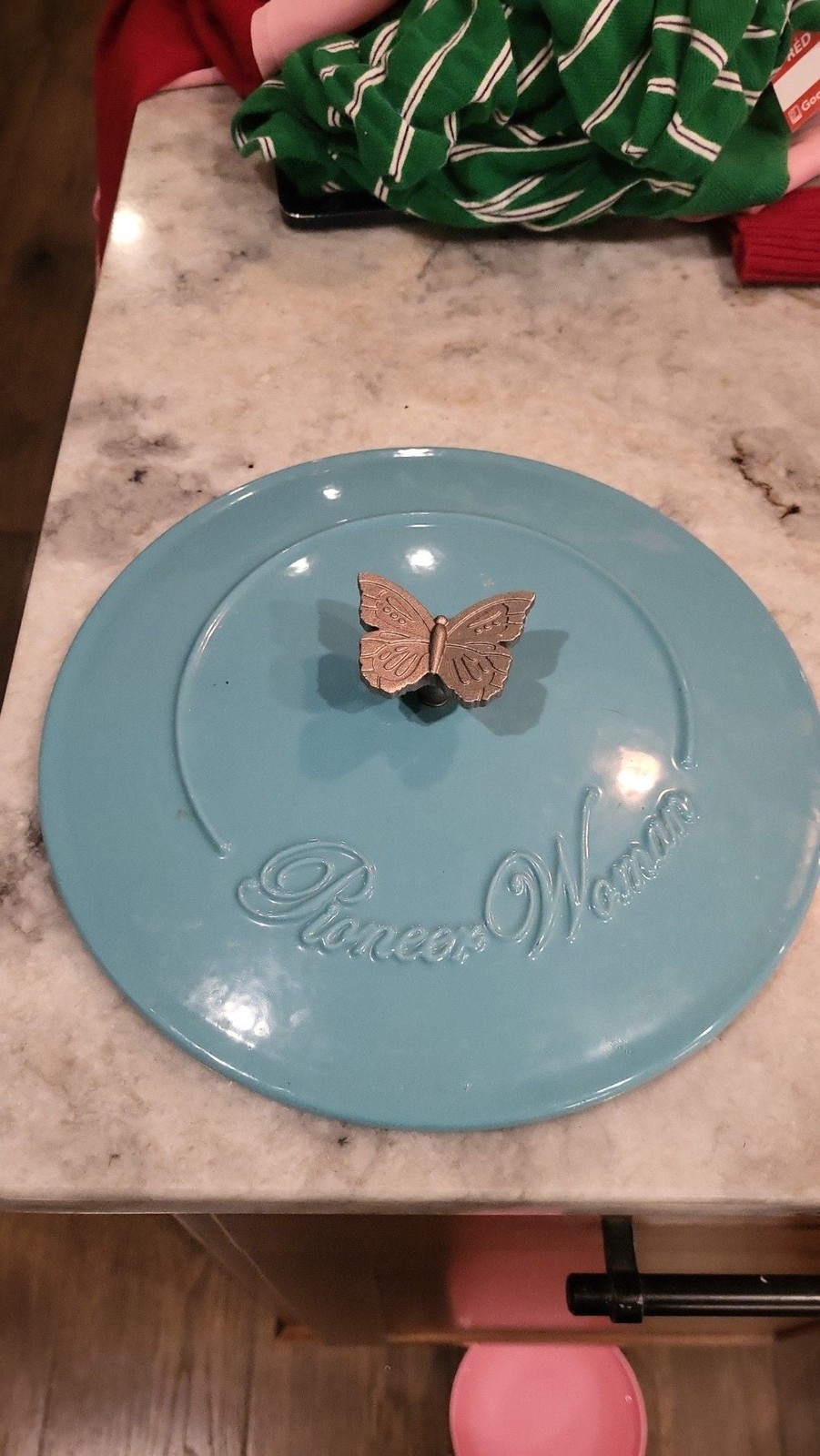 The Pioneer Woman Timeless Beauty Turquoise Cast Iron Dutch Oven Lid with