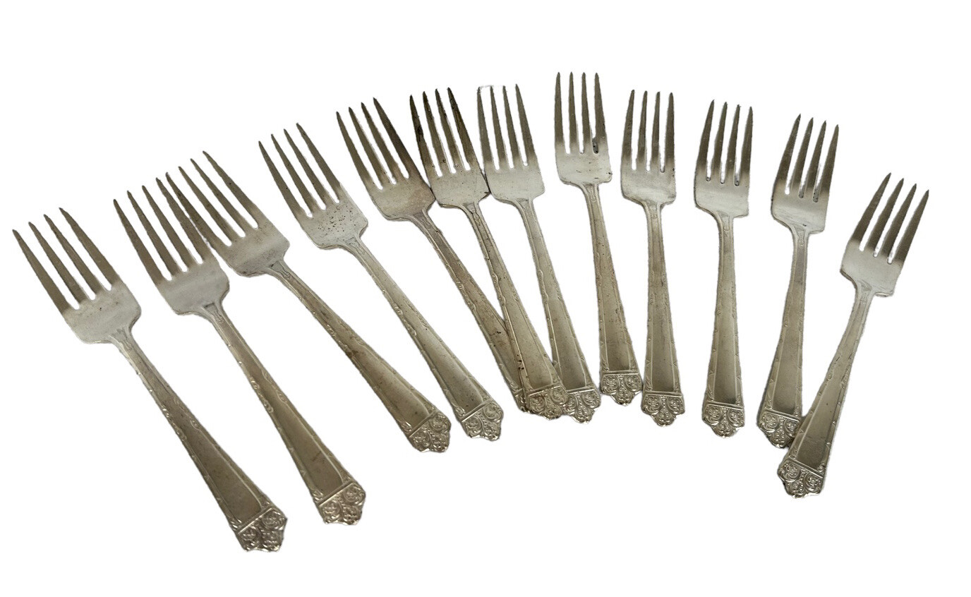 12 SALAD DESSERT FORKS MONROE SILVER CO. THREE PATTERN SILVERPLATE  6 1/8”