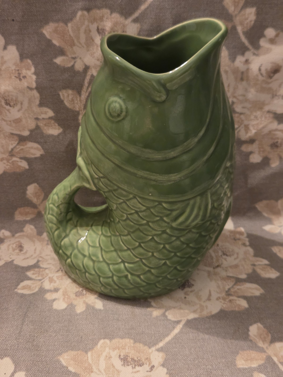 Vintage 1960-70s med Dartmouth carp \'Gurgle Jug