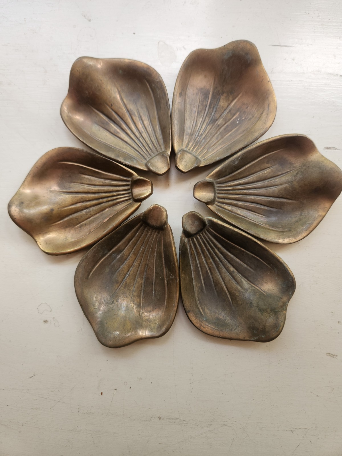 Vintage Italian Brass Flower Ashtray Petals Lot Of 6 Vintage Italian Brass Flower Ashtray Petals Lot Of 6