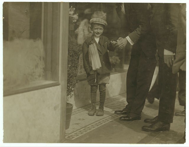 Los Angeles California 1915 Boy Newsboy Street Trades Lewis Wickes Hine