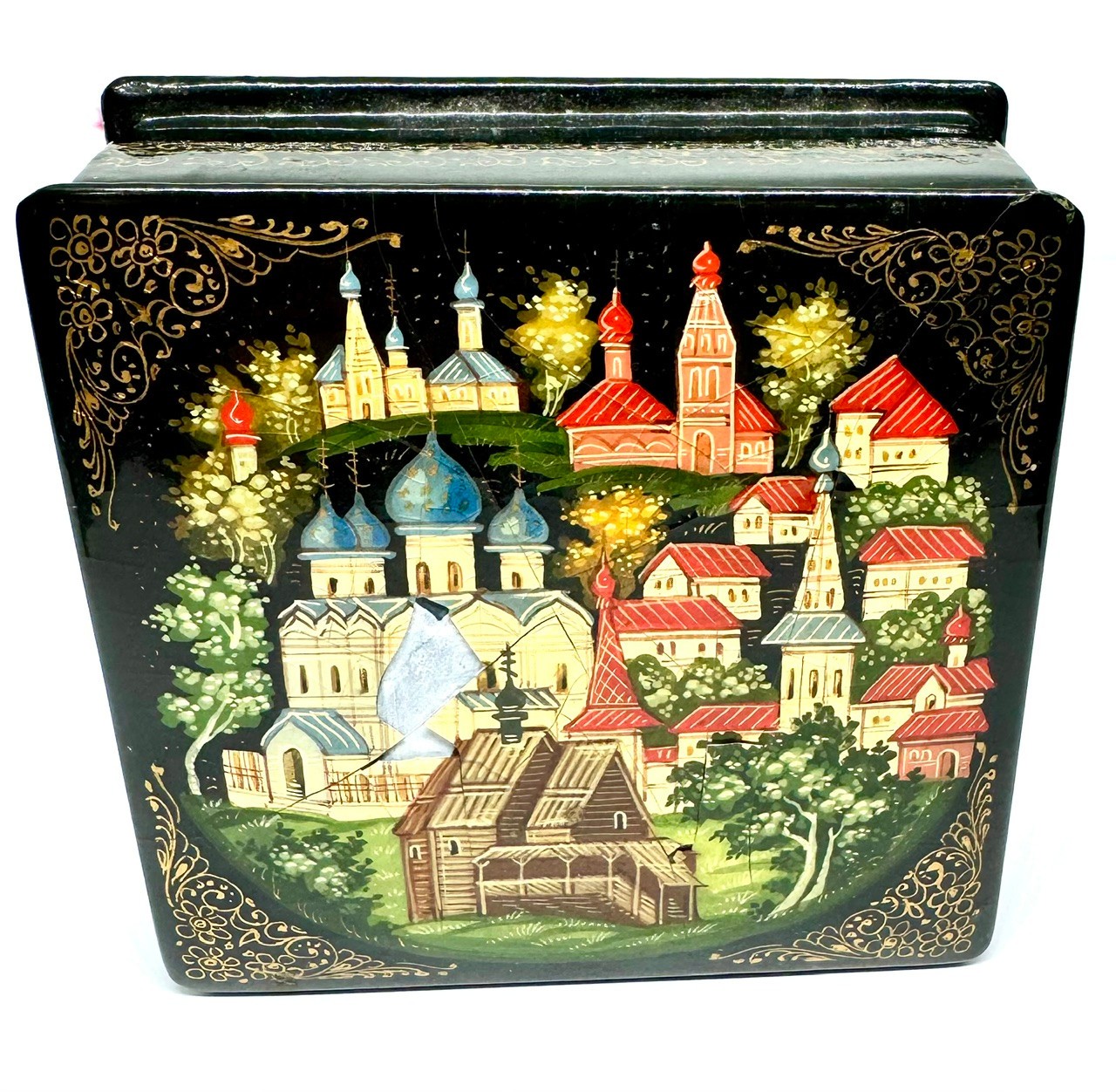Russian Kholuy Lacquer Box Suzdal Signed A. Karpov Hand Painted AS IS