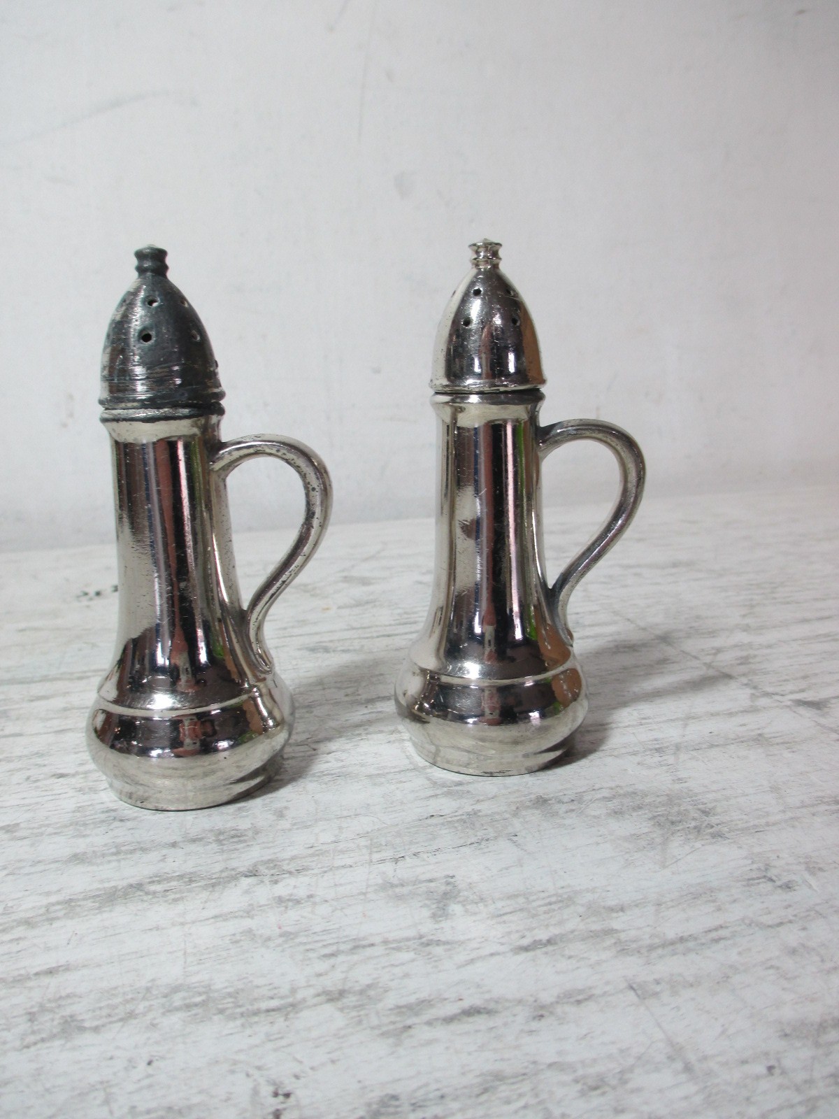 Vintage Chrome Plated Salt & Pepper Shakers #1036, 4\ Vintage Chrome Plated Salt & Pepper Shakers #1036, 4\