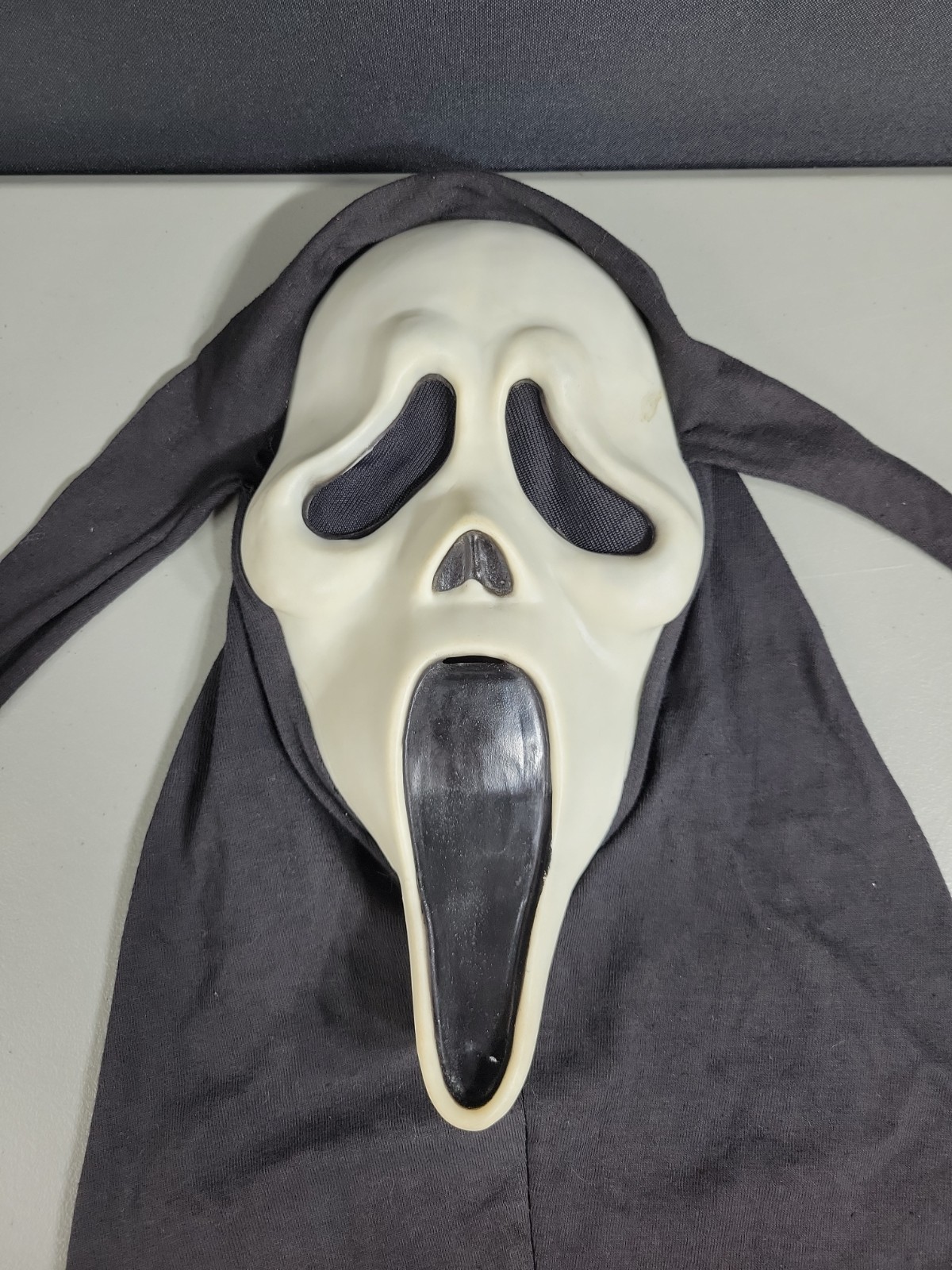 Vintage Fun World Fantastic Faces Weeping Ghost Gen 2 Cotton Shroud Scream Mask