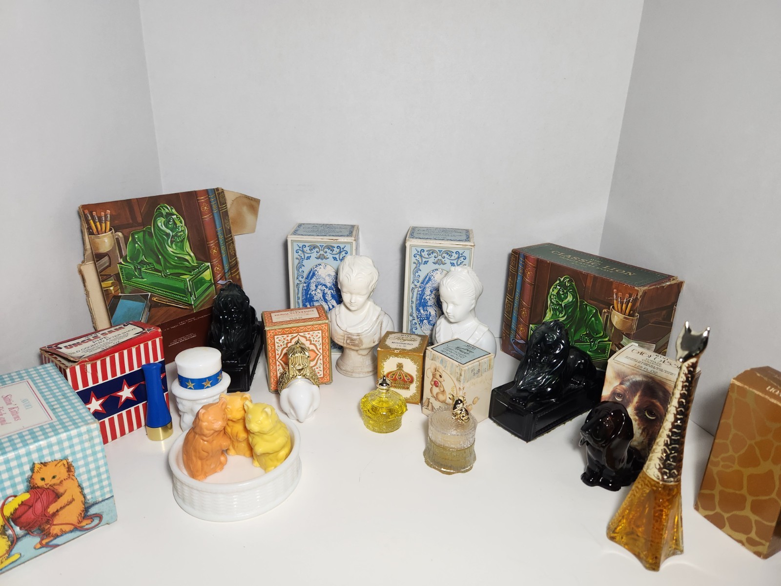 Vtg Avon Collector's Lot of 11- Lion, Kittens, Uncle Sam, Giraffe, More w/ box Vtg Avon Collector's Lot of 11- Lion, Kittens, Uncle Sam, Giraffe, More w/ box