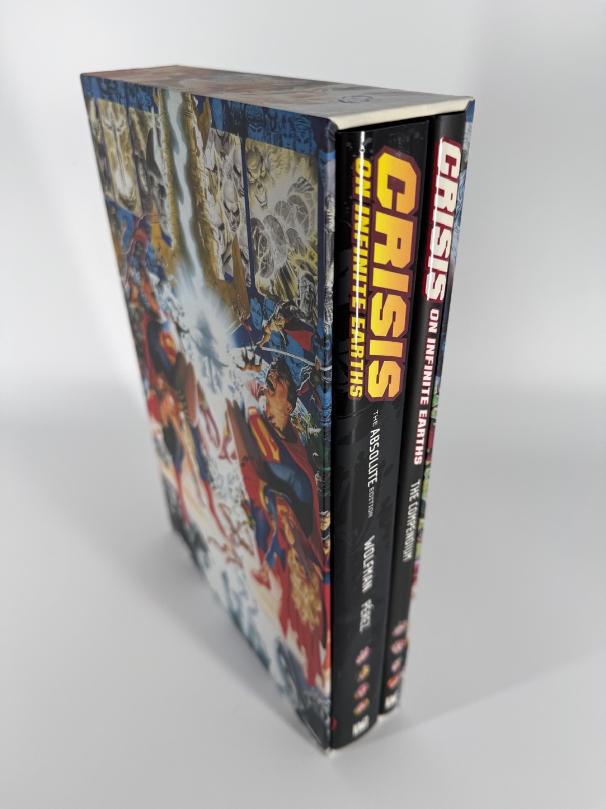 ABSOLUTE CRISIS ON INFINITE EARTHS HC SLIPCASE 1st EDITION 2005 2 BOOKS