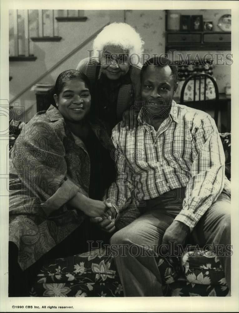 1990 Press Photo Actor Roger E. Mosley with Actresses in \