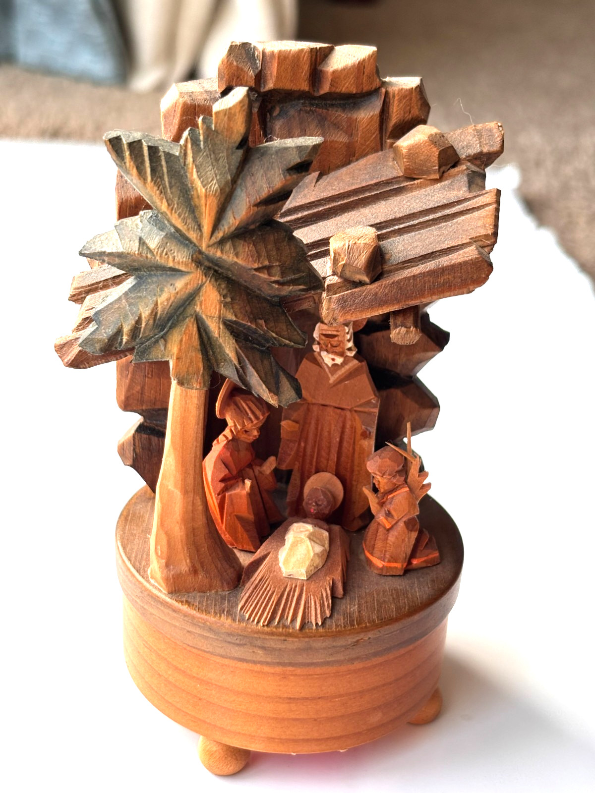 Vintage Jobin Switzerland Hand Carved Wood Nativity Music Box Reuge Adeste Fidel