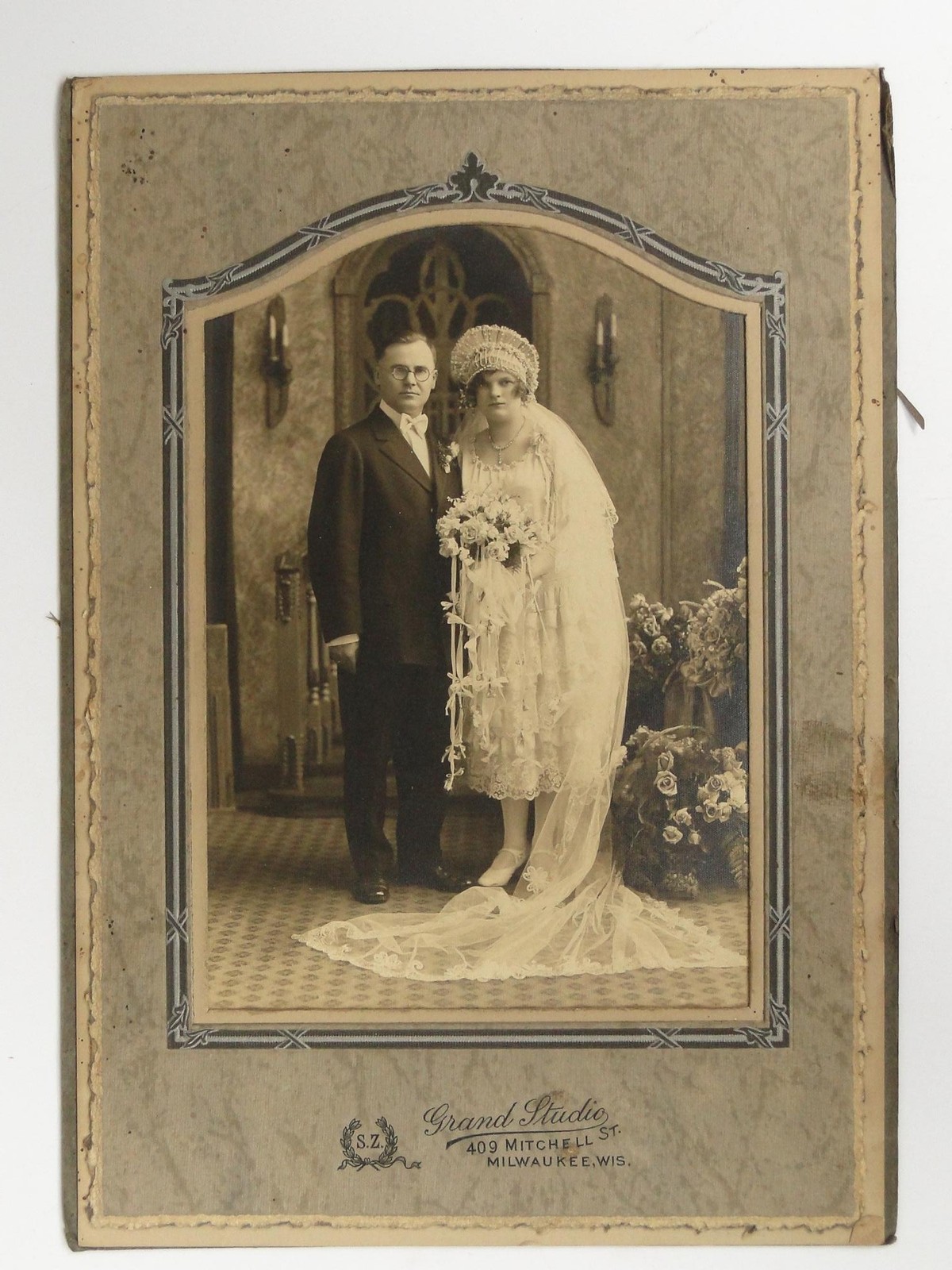 Wedding Portrait Flapper Bride Groom Grand Studio Milwaukee WI c1920s VTG Photo